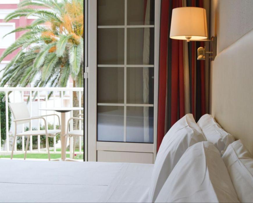 Seth Port Mahon Hotel Exterior foto