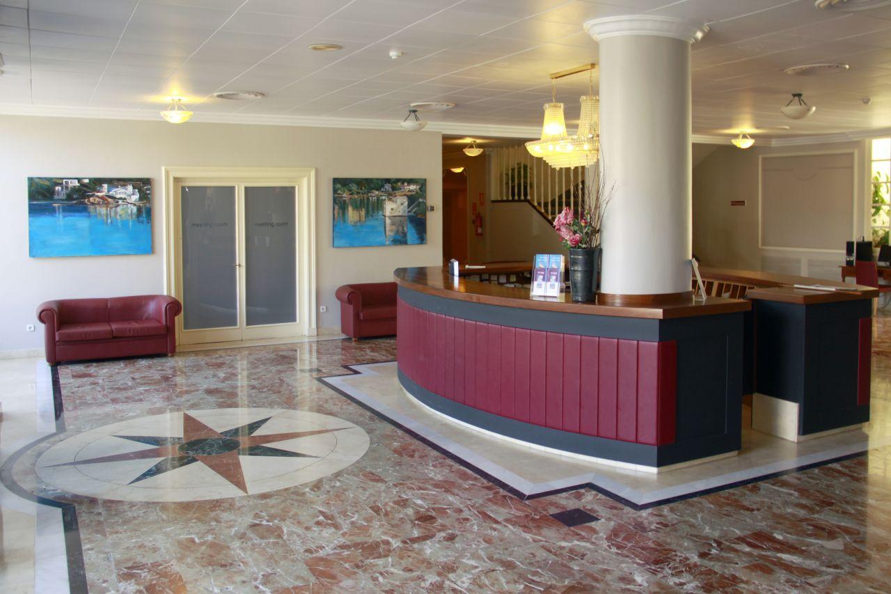 Seth Port Mahon Hotel Exterior foto