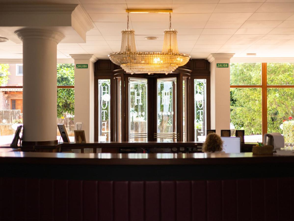 Seth Port Mahon Hotel Exterior foto